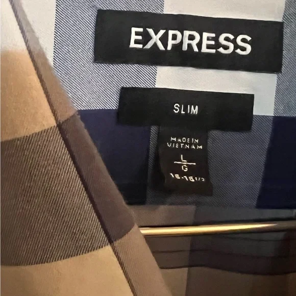Express Men's Blue and Gray Checkered Shirt - Picture 2 of 3